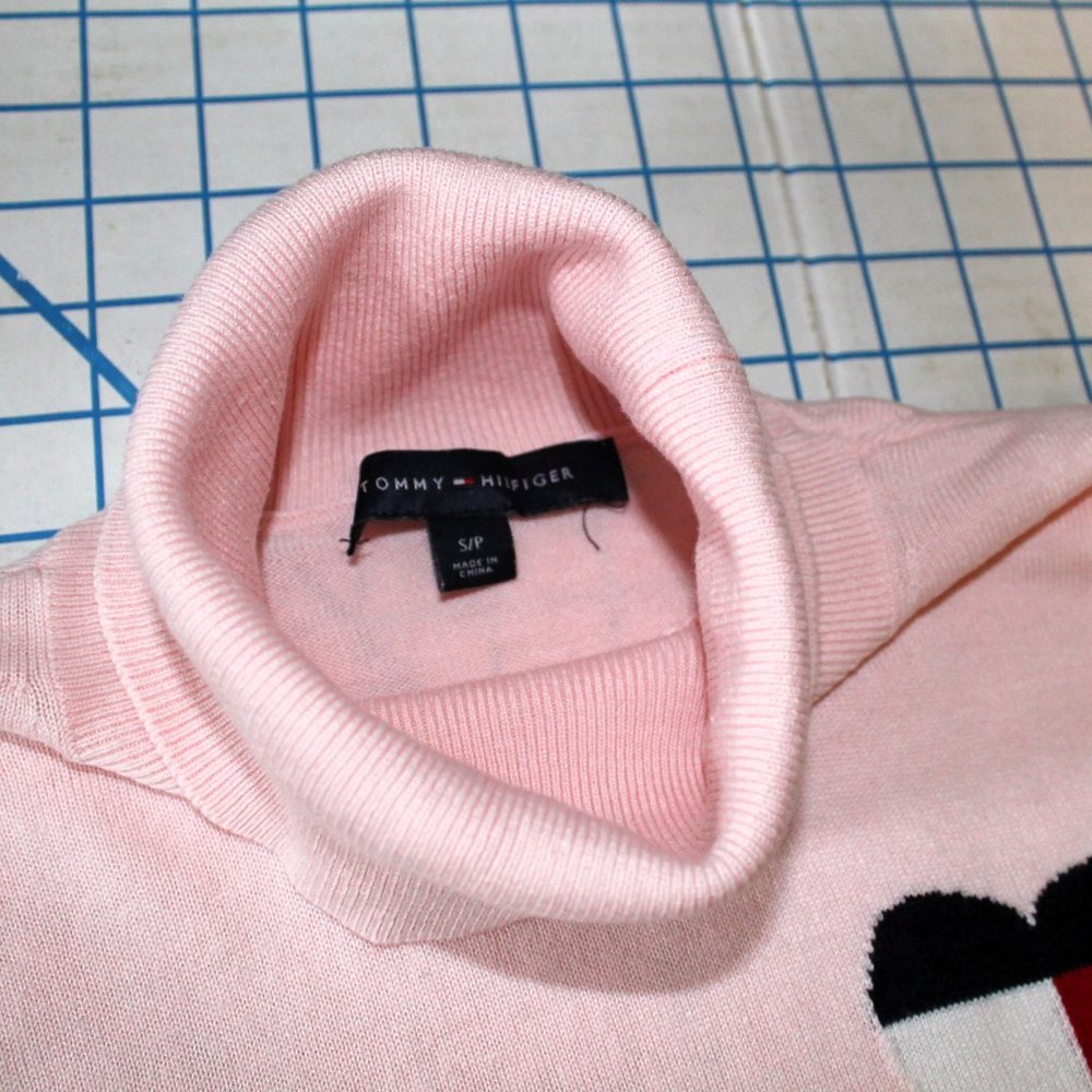 Tommy Hilfiger Pink Turtleneck, Heart Logo, Valentine Sweater, Small - Picture 6 of 10
